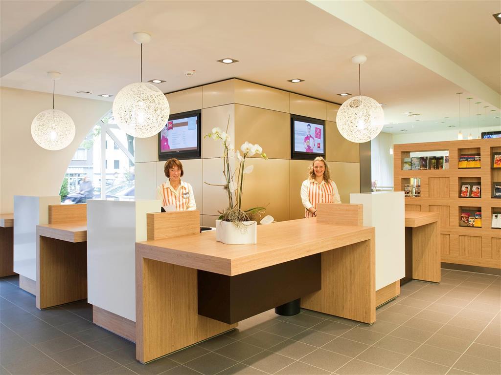 波鸿中心宜必思酒店 外观 照片